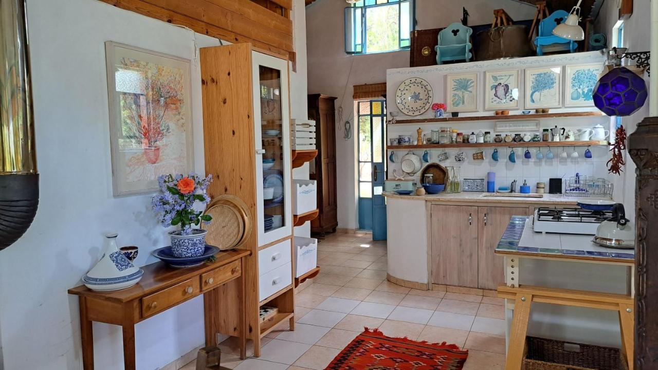 Villa Adama Clil Екстериор снимка