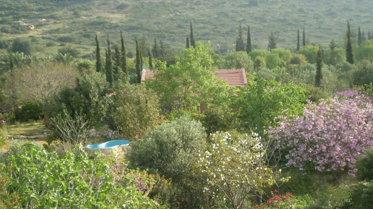 Villa Adama Clil Екстериор снимка
